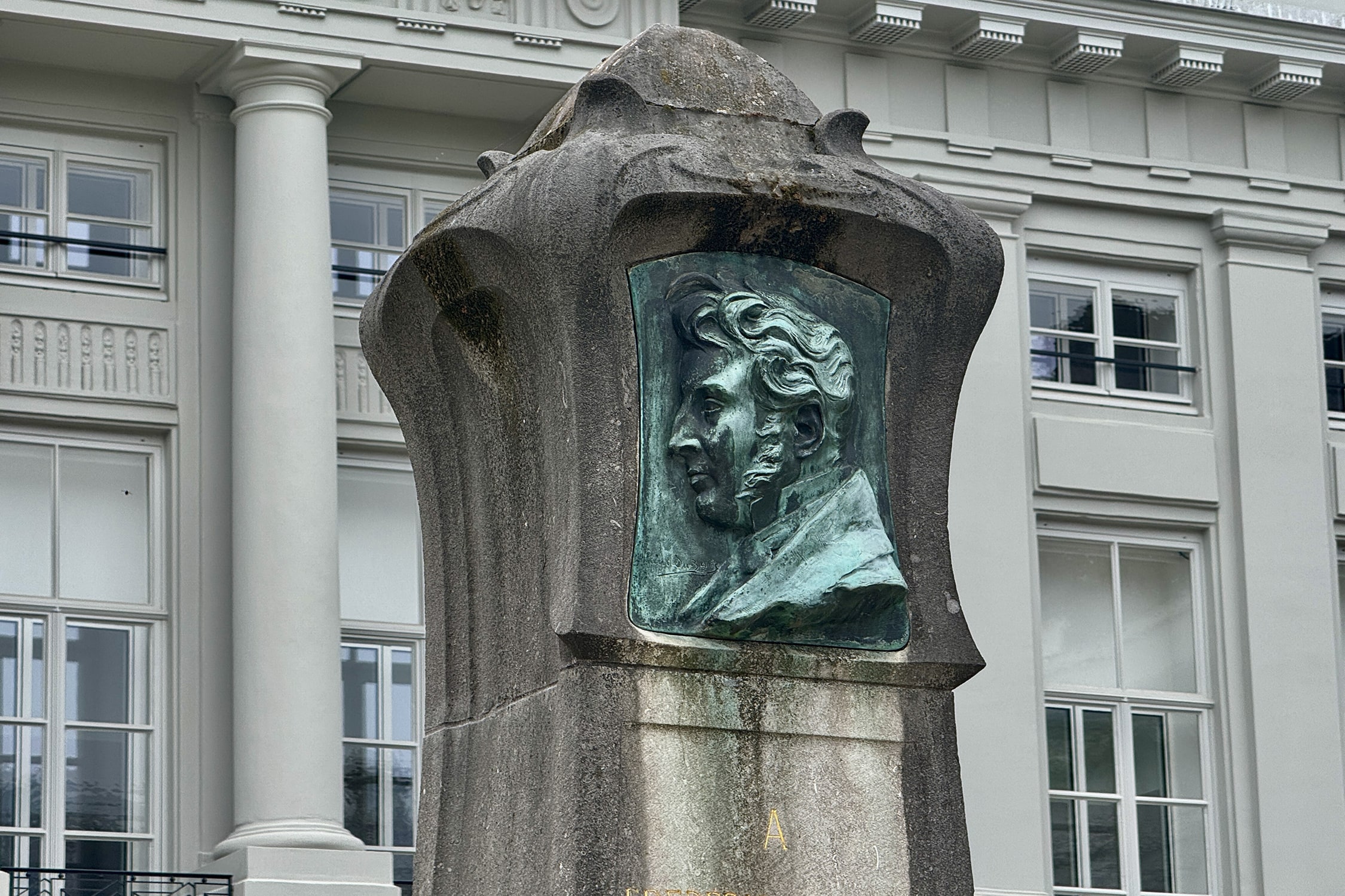 BRU88 Monument in hommage to Frédéric de Mérode